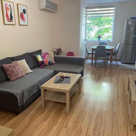 Geri Apartment ブルガス エクステリア 写真